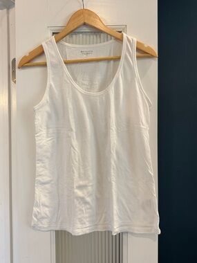 Athleta Women's White Scoop Neck Tank Top Size Small